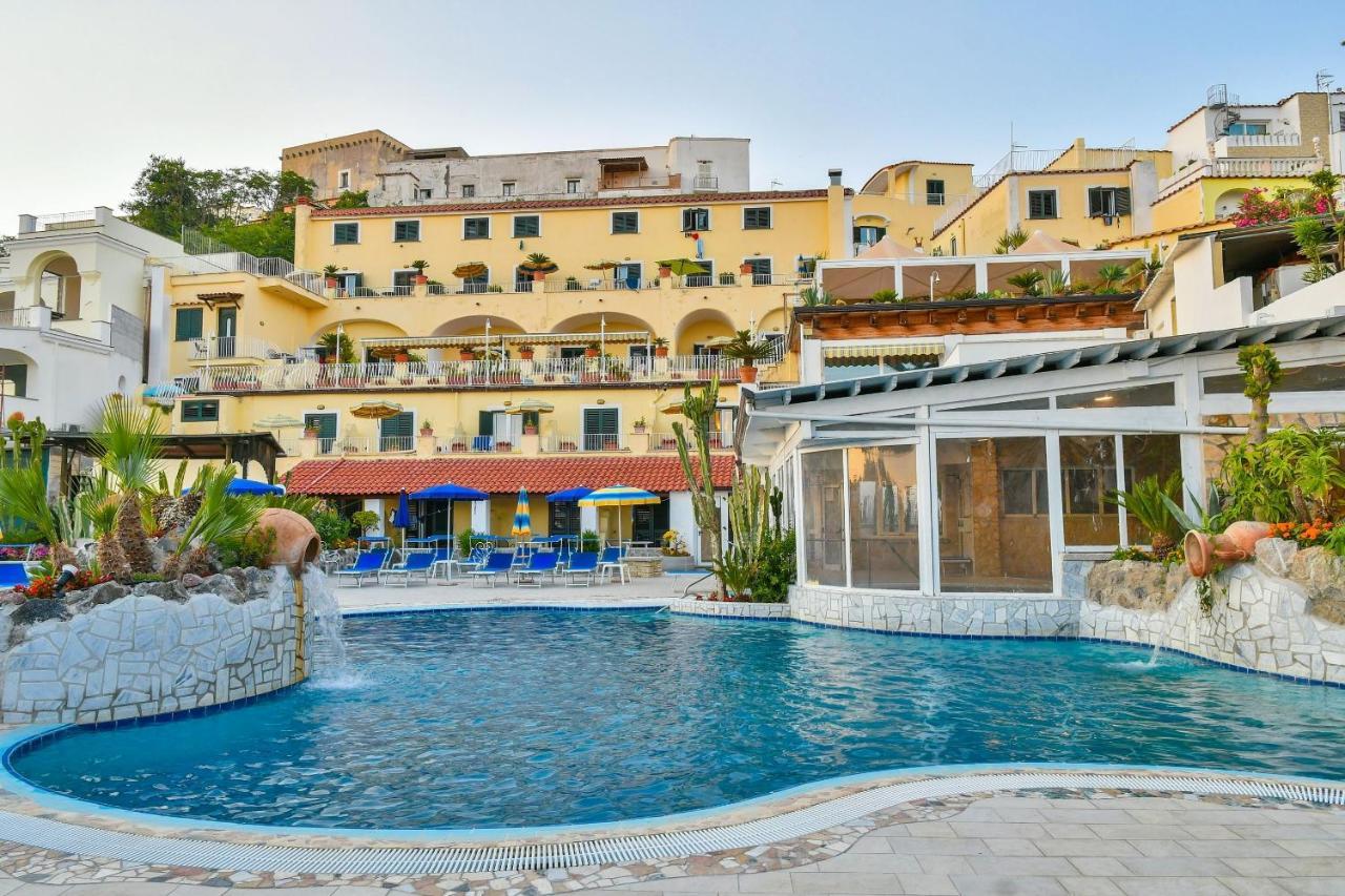 Hotel Terme Saint Raphael Barano dʼIschia Exterior foto