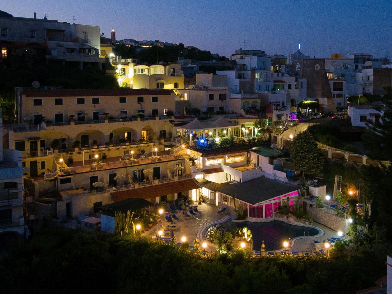 Hotel Terme Saint Raphael Barano dʼIschia Exterior foto